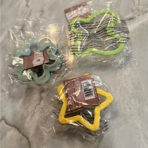 Wilton Grippy Cookie Cutter set of 3 a star, flower & butterfly